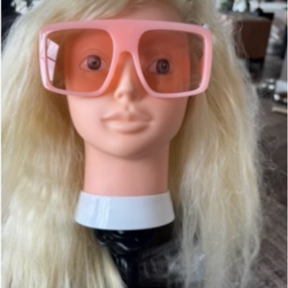 Pink Oversized Sunglasses
0343
